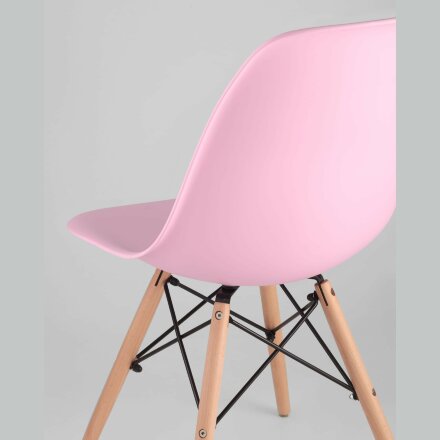 Стул Eames SIMPLE DSW розовый, литой полипропилен, стальной каркас, натуральный массив бука 